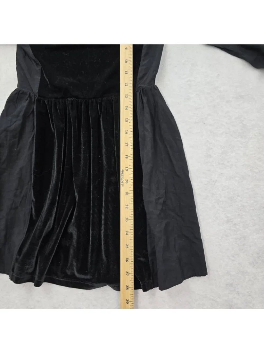 Gap Kids Mixed Media Velvet Dress Size Medium 8 Cinch Waist Party Holiday Black
